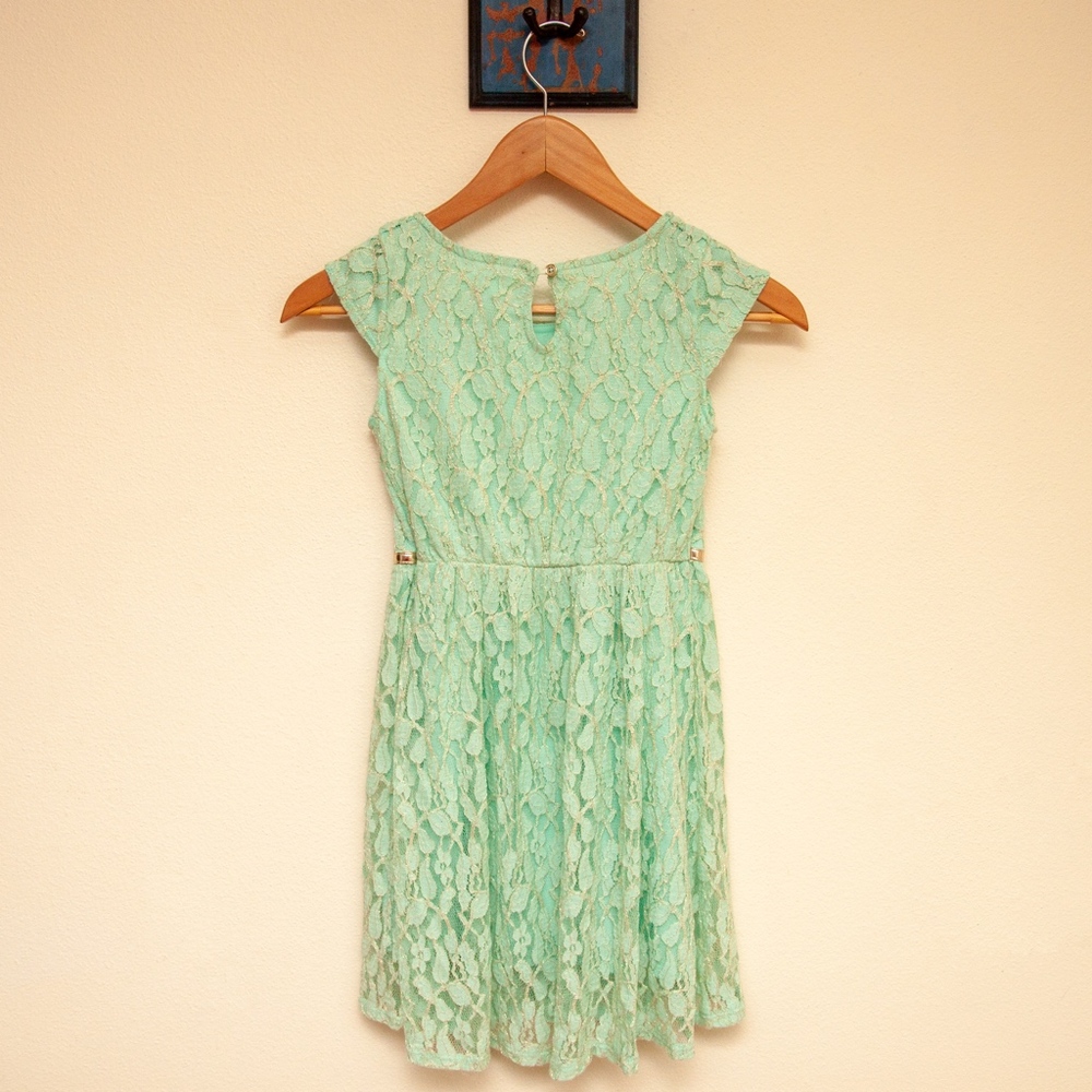 Girls Lace Dress size 7/8 - Picture 8 of 8